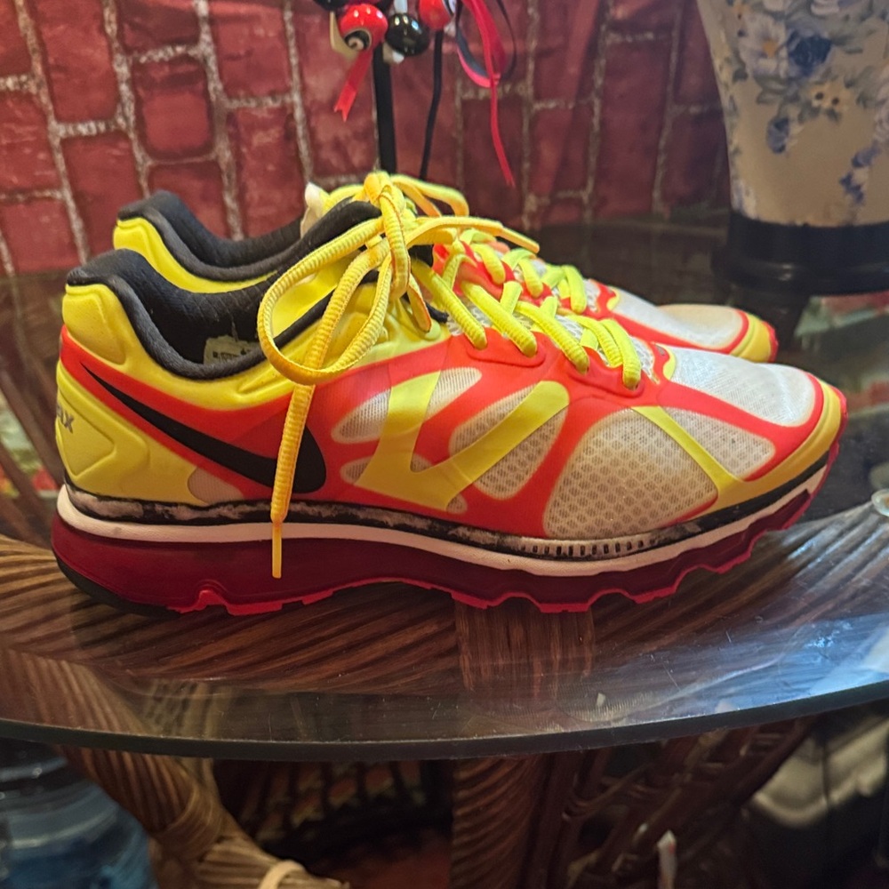 Nike Women's Sneakers Red Yellow White - Picture 2 of 7